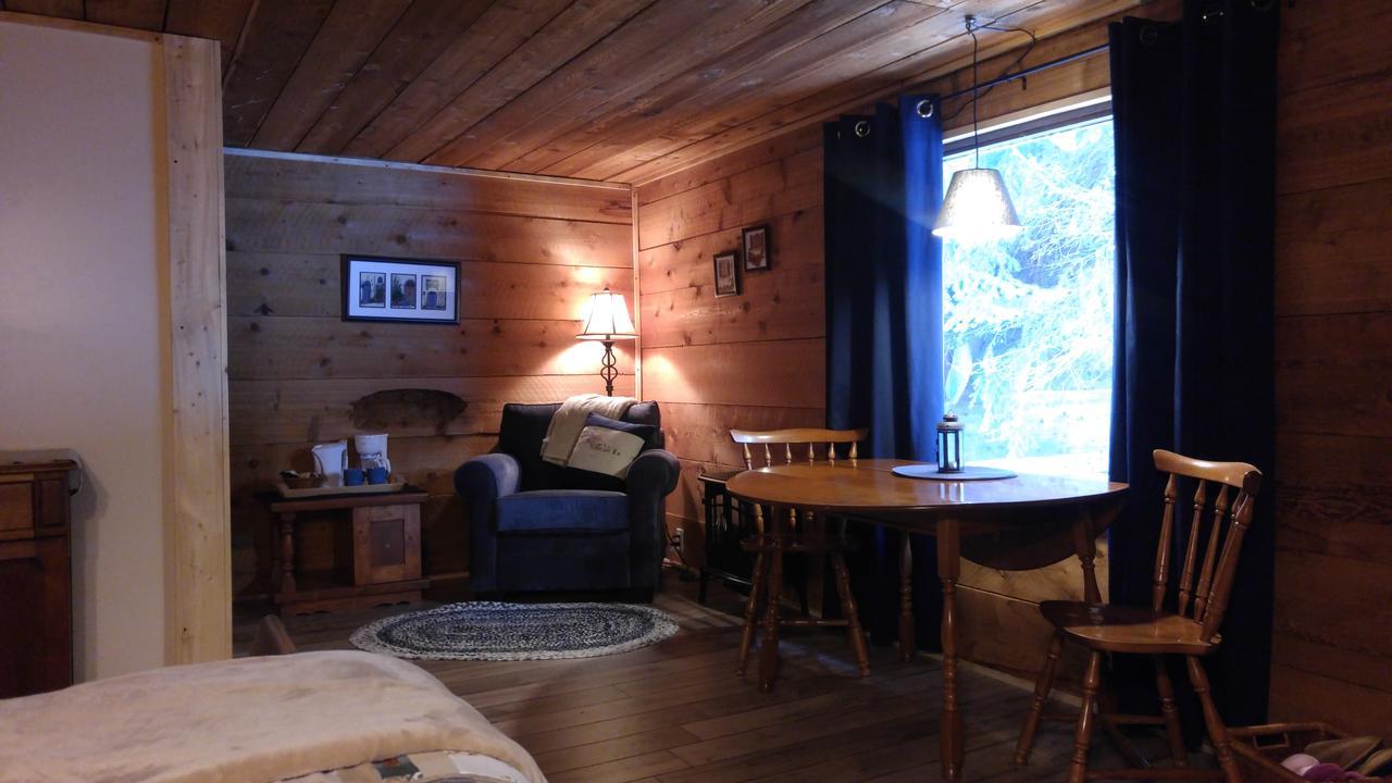 Wolfwood Guest Ranch Villa Clearwater Ngoại thất bức ảnh