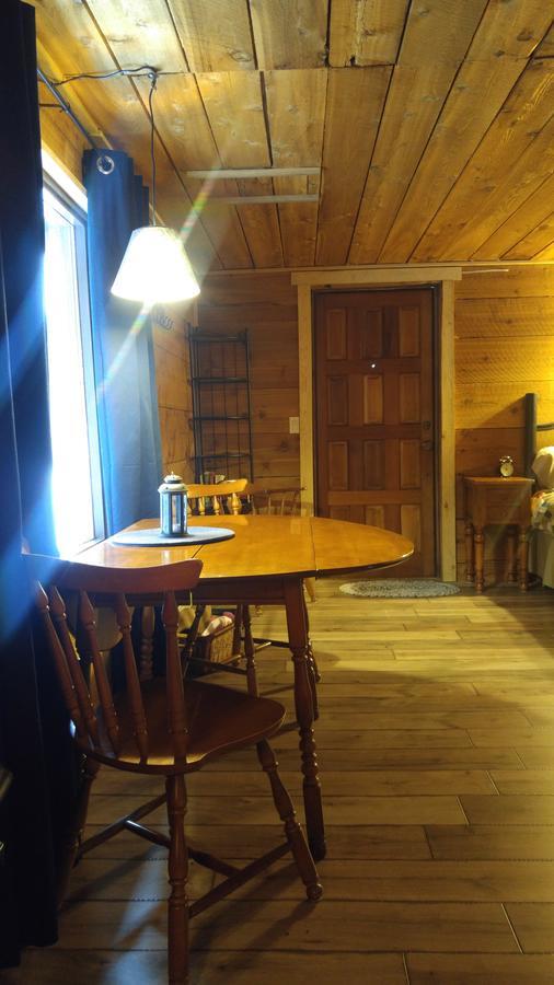 Wolfwood Guest Ranch Villa Clearwater Ngoại thất bức ảnh