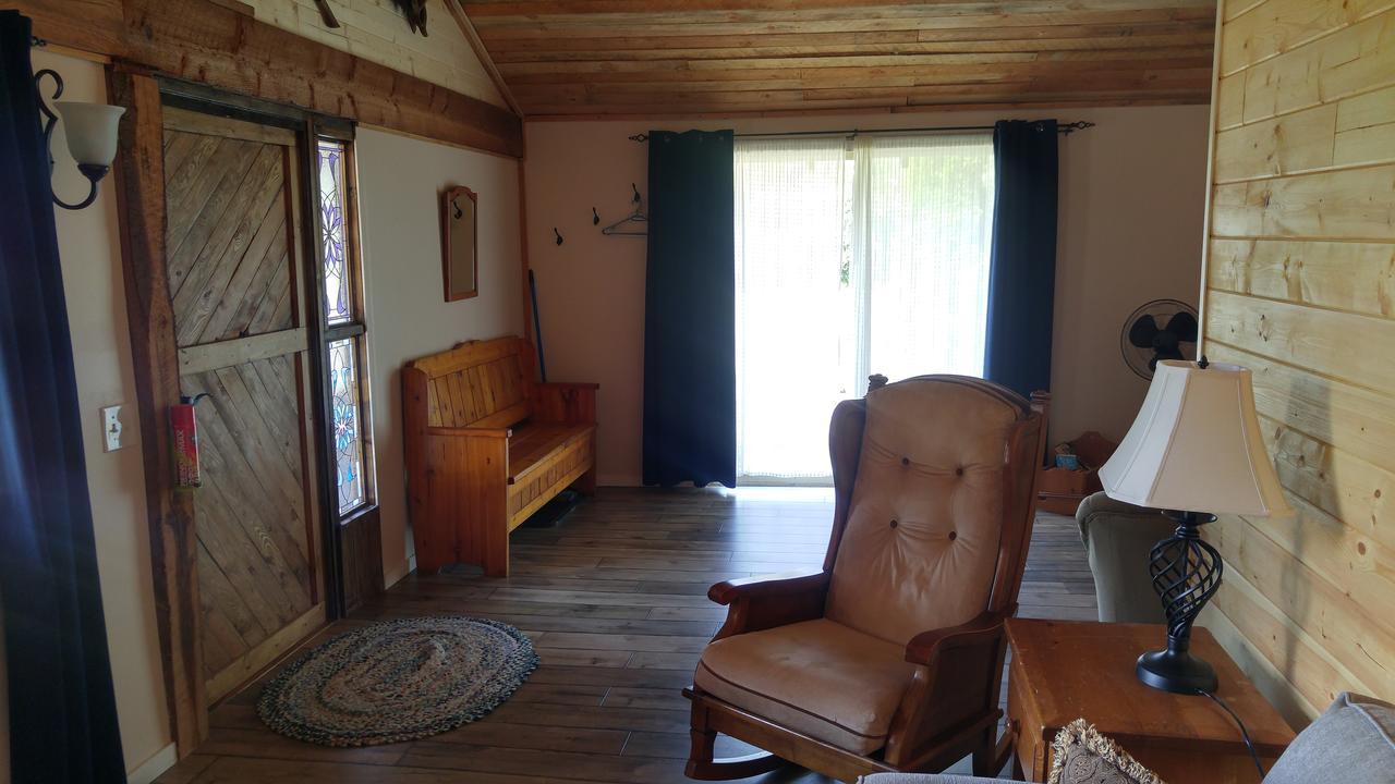 Wolfwood Guest Ranch Villa Clearwater Ngoại thất bức ảnh