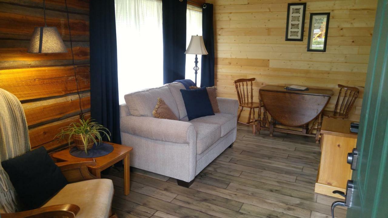 Wolfwood Guest Ranch Villa Clearwater Ngoại thất bức ảnh
